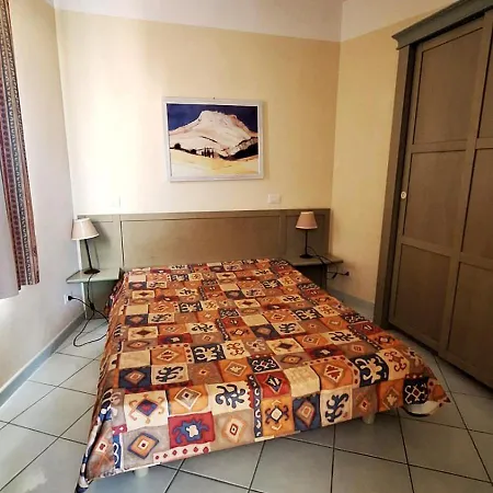 Calarossa Seaview Изола-Росса